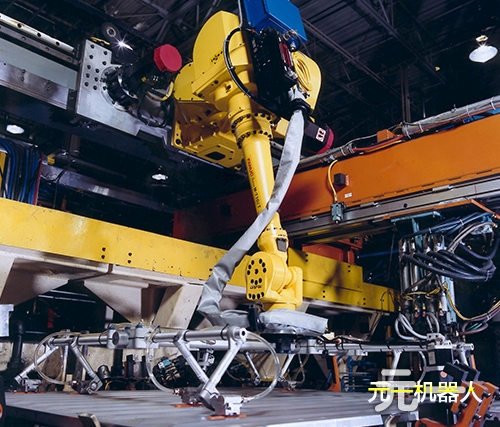 焊接機(jī)器人熔池溫度過高后該如何降溫？