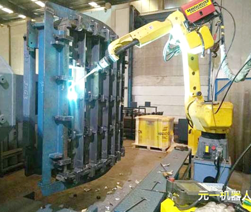 多工位焊接機(jī)器人